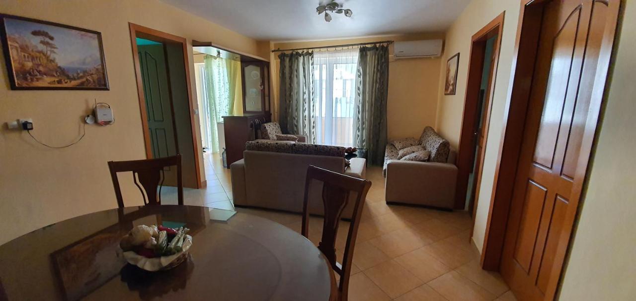 Enjoy Apartment Sarandë Buitenkant foto