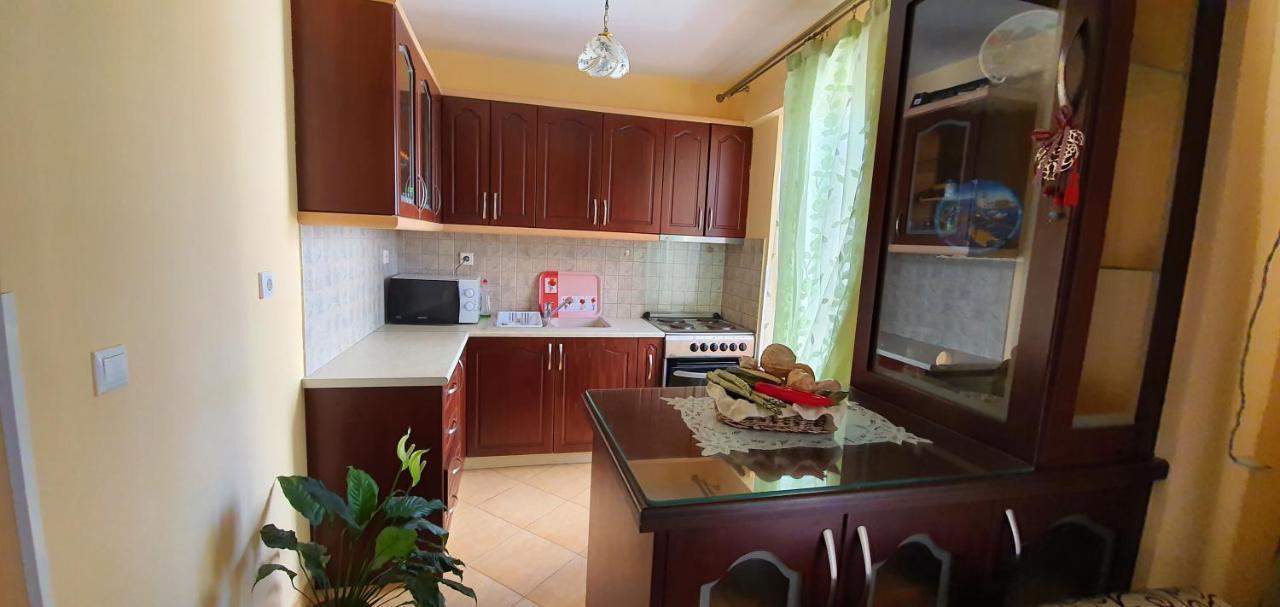 Enjoy Apartment Sarandë Buitenkant foto