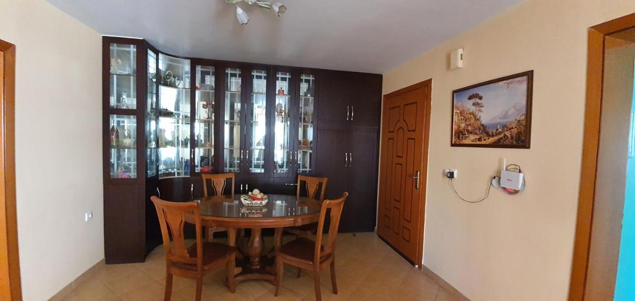 Enjoy Apartment Sarandë Buitenkant foto