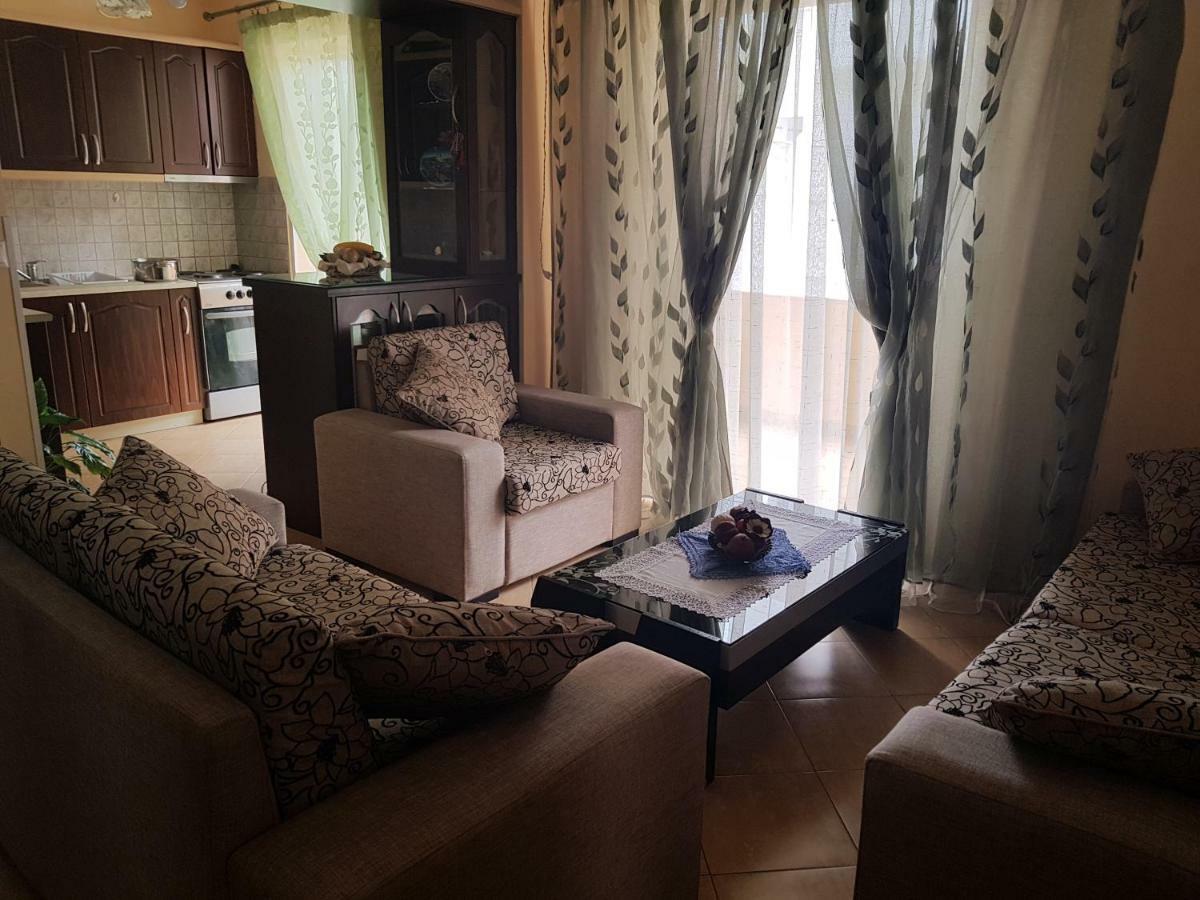Enjoy Apartment Sarandë Buitenkant foto