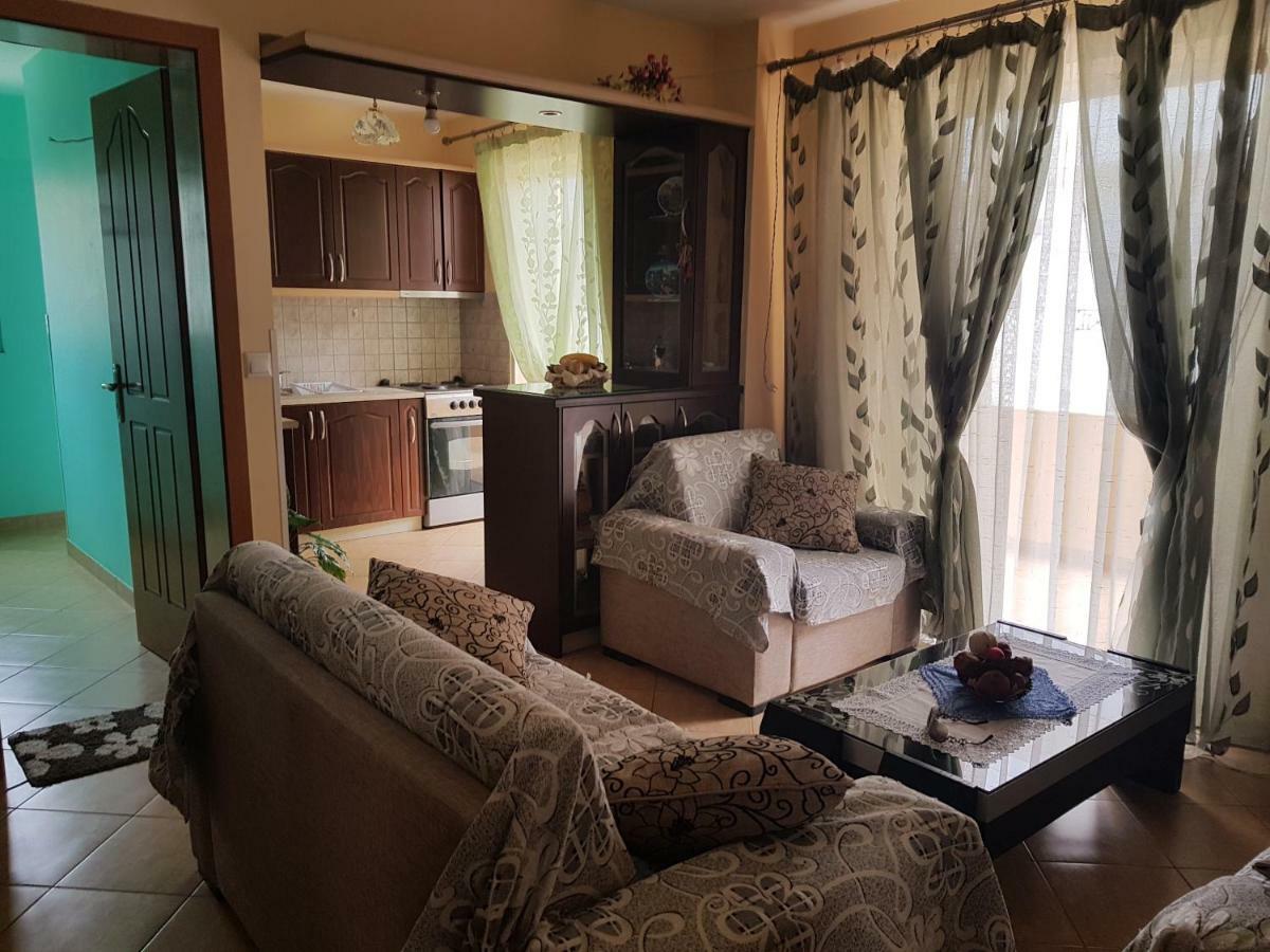 Enjoy Apartment Sarandë Buitenkant foto